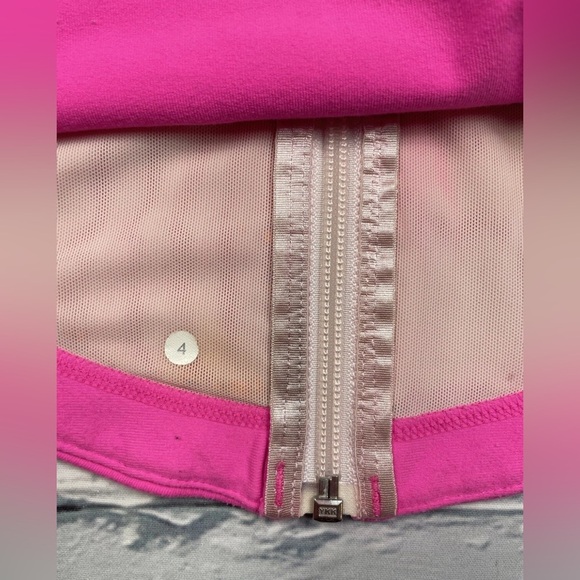 Lululemon Sonic Pink Lightweight Activewear Jacket Women’s Sz 4 Limited Edition - Picture 11 of 13